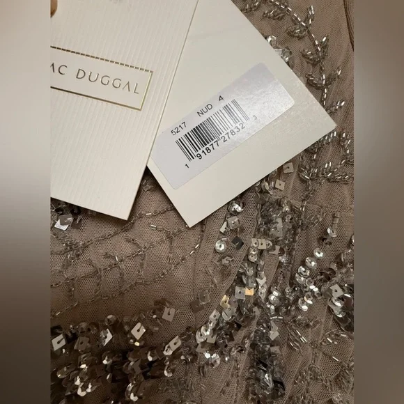 NWT | Mac Duggal 5217 Nude Elegant Sequin Embellished Cream Gown Size 4 - Picture 12 of 12